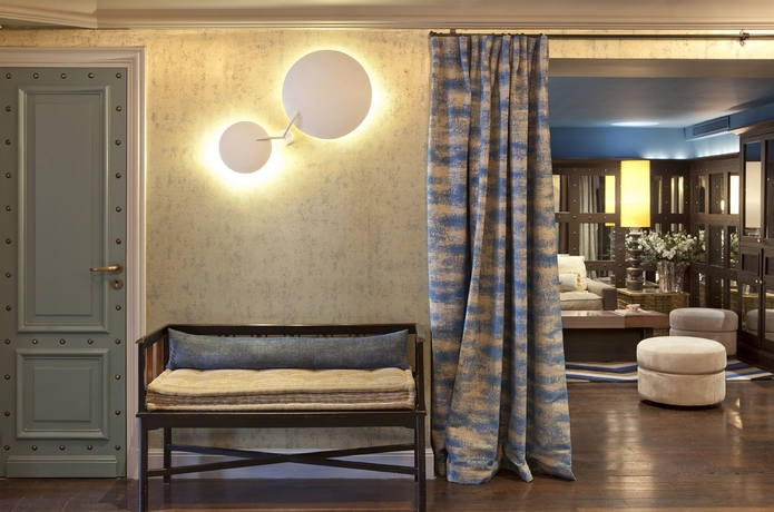 Imagen de los interiores del Hotel Therese. Foto 14