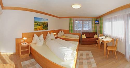 Imagen de la habitación del Hotel Theresia Garni. Foto 14