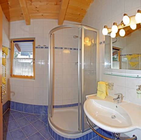 Imagen de la habitación del Hotel Theresia Garni. Foto 15