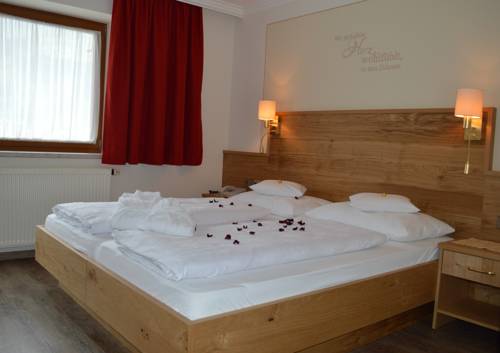 Imagen de la habitación del Hotel Theresia, Ramsau im Zillertal. Foto 6