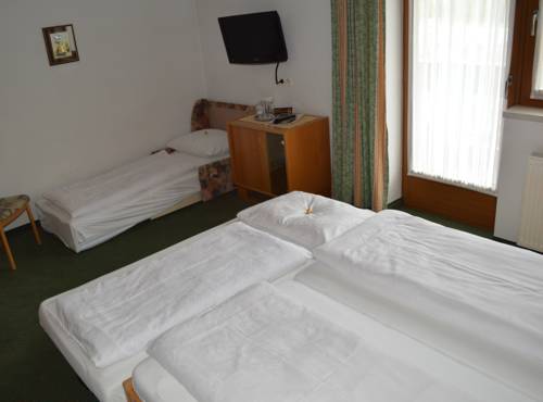 Imagen de la habitación del Hotel Theresia, Ramsau im Zillertal. Foto 10