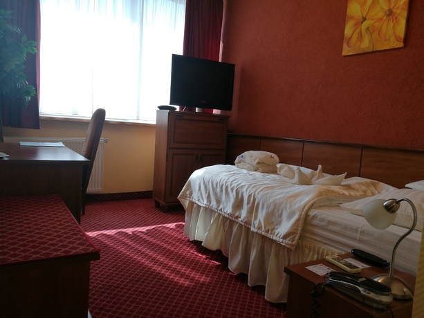 Imagen de la habitación del Hotel Therma. Foto 7