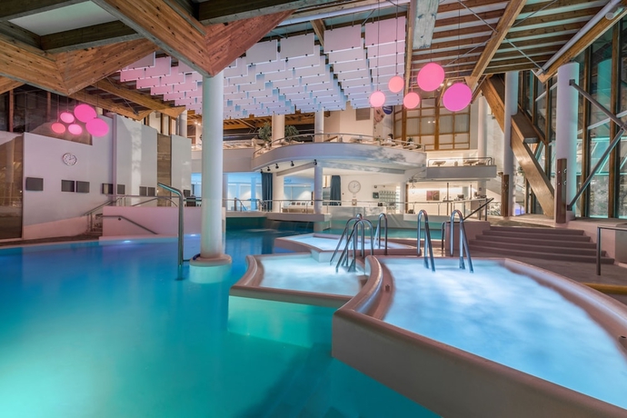 Imagen de la piscina del Hotel Thermae 2000. Foto 14