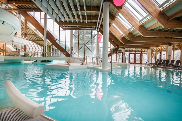 Imagen de la piscina del Hotel Thermae 2000. Foto 16