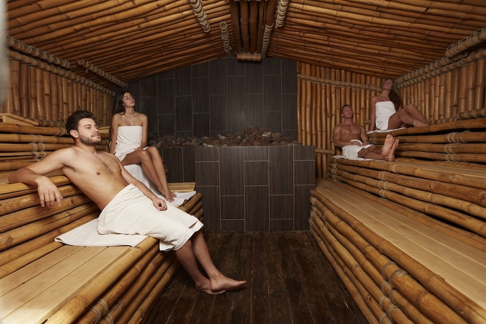 Imagen de la piscina del Hotel Thermae Grimbergen. Foto 14