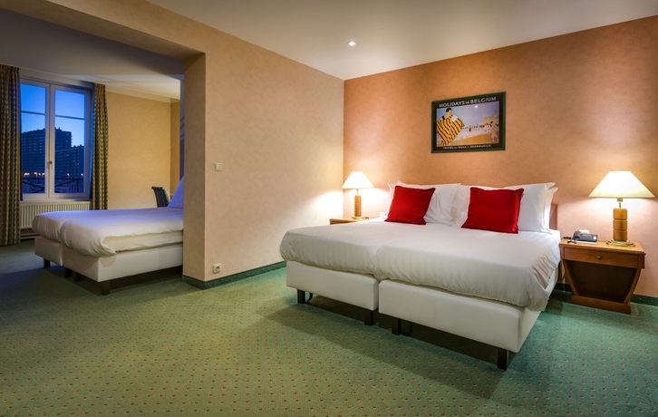 Imagen de la habitación del Hotel Thermae Palace. Foto 3