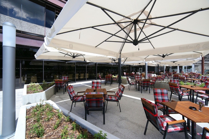 Imagen del bar/restaurante del Hotel Thermal. Foto 4