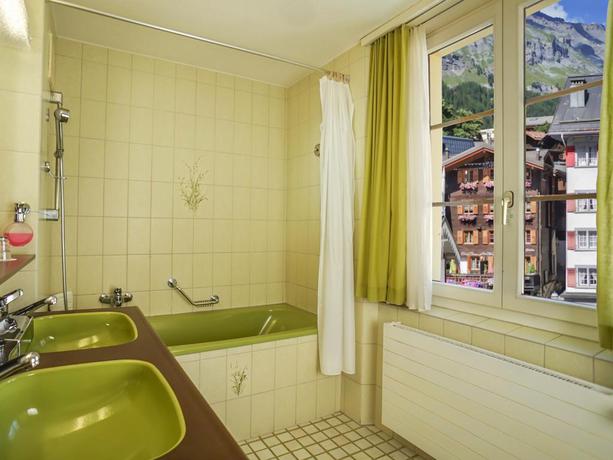 Imagen general del Hotel Thermal Hotels and Walliser Alpentherme Leukerbad. Foto 7