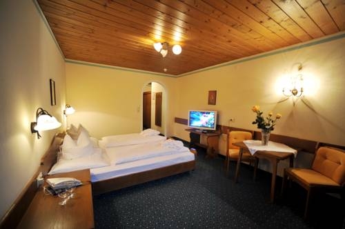 Imagen de la habitación del Hotel Thermal-Badhotel Kirchler. Foto 29