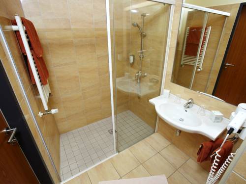 Imagen de la habitación del Hotel Thermalhotel Fontana. Foto 12