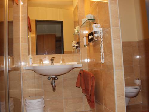 Imagen de la habitación del Hotel Thermalhotel Fontana. Foto 16