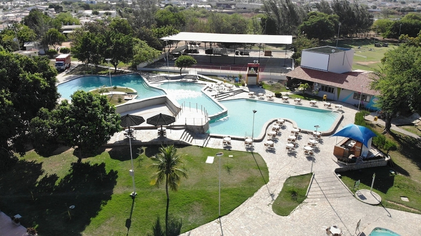 Imagen de la piscina del Hotel Thermas Mossor&oacute;. Foto 13