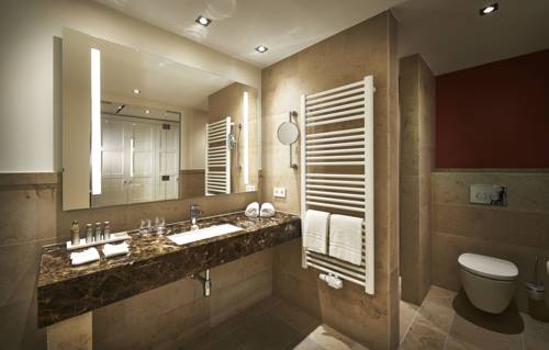 Imagen de la habitación del Hotel Therme Bad Teinach. Foto 8