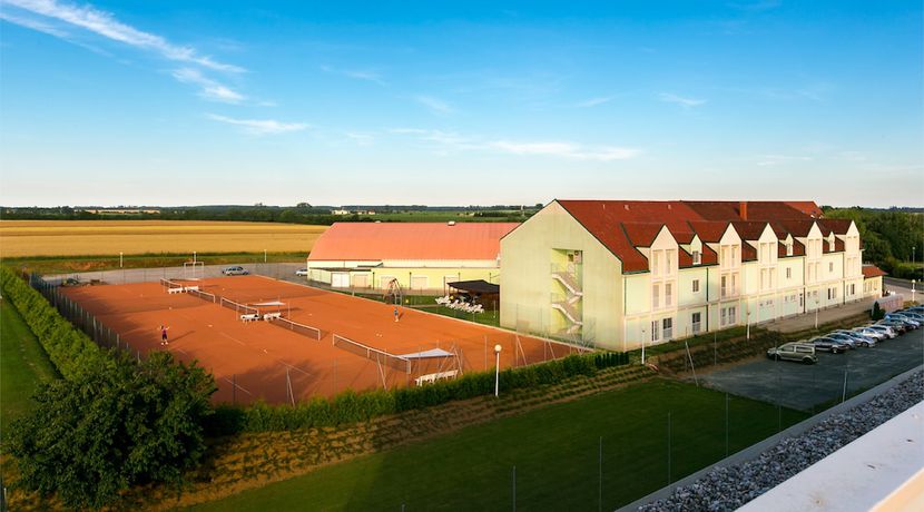 Imagen general del Hotel Thermenhotel Kurz. Foto 1