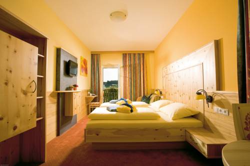 Imagen de la habitación del Hotel Thermenhotel Puchasplus. Foto 11