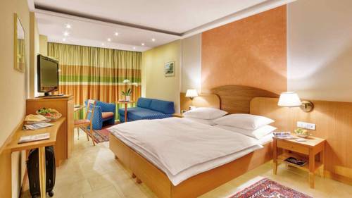 Imagen de la habitación del Hotel Thermenhotel Stoiser. Foto 4