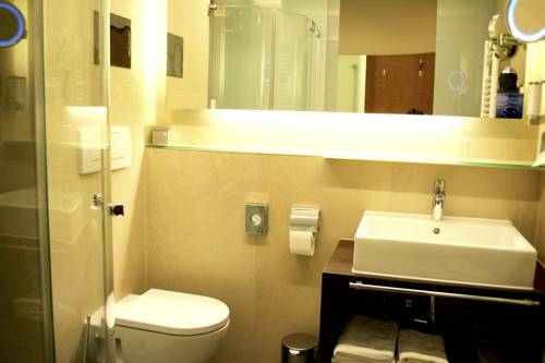 Imagen de la habitación del Hotel Thermenhotel Stoiser. Foto 14