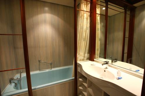 Imagen de la habitación del Hotel Thermotel. Foto 5