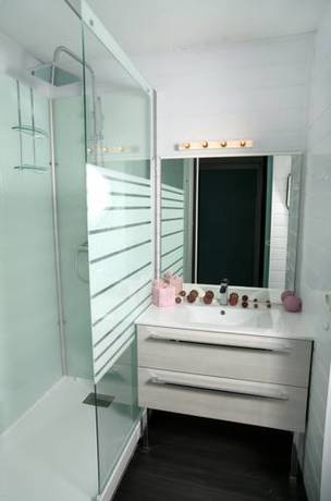 Imagen de la habitación del Hotel Thermotel. Foto 7