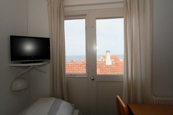 Imagen de la habitación del Hotel Therns. Foto 6