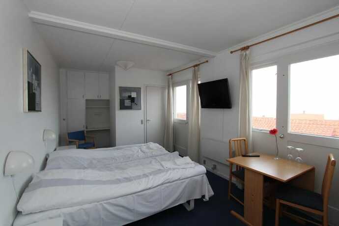Imagen de la habitación del Hotel Therns. Foto 15