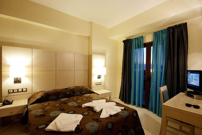 Imagen de la habitación del Hotel Theros, Kolymbari. Foto 5