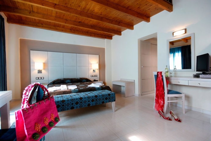 Imagen de la habitación del Hotel Theros, Kolymbari. Foto 8