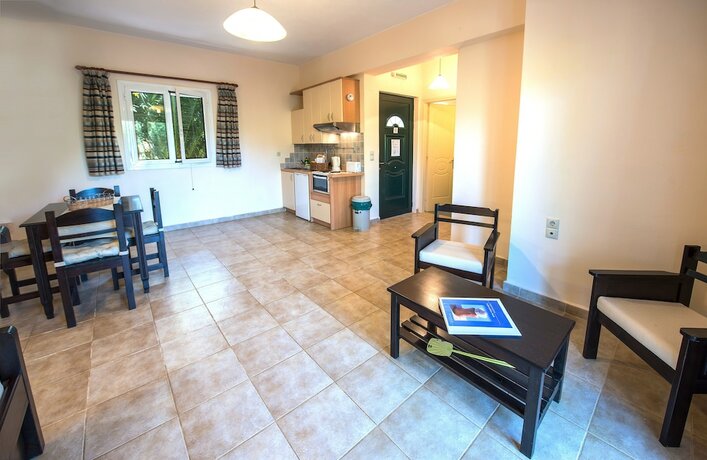 Imagen de la habitación del Hotel Theros Retreat. Foto 9