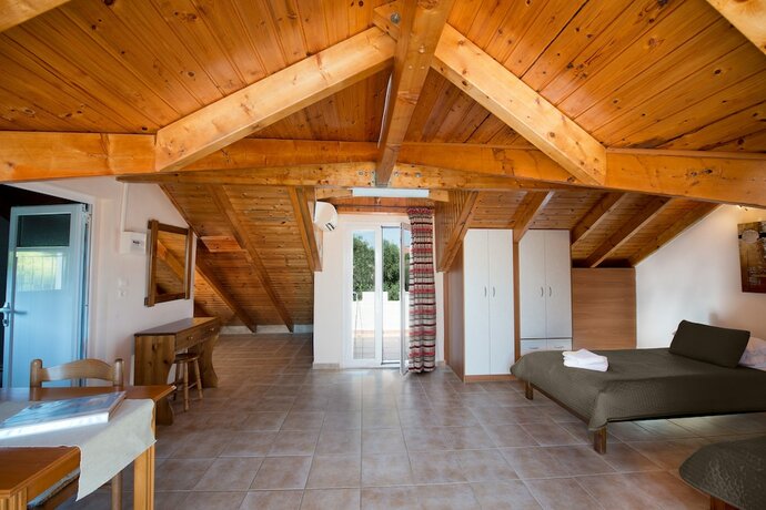 Imagen de la habitación del Hotel Theros Retreat. Foto 13