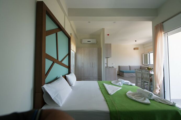 Imagen de la habitación del Hotel Thesmos Village. Foto 15