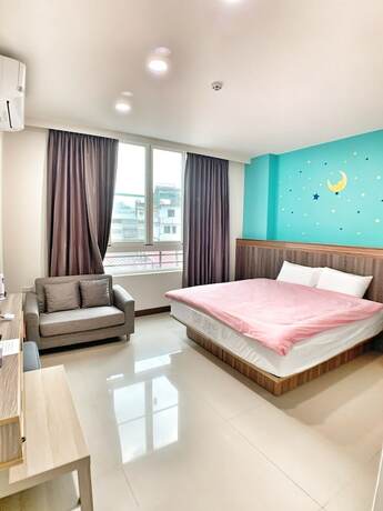 Imagen de la habitación del Hotel Thesunny. Foto 12