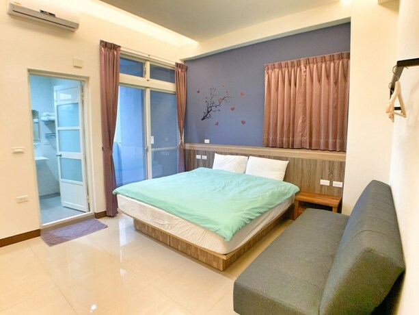 Imagen de la habitación del Hotel Thesunny. Foto 13