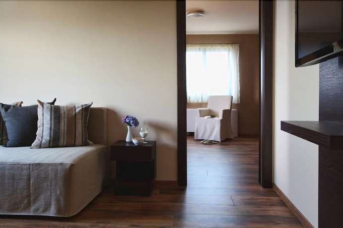 Imagen de la habitación del Hotel Theta. Foto 14