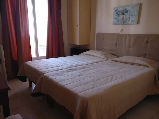 Imagen de la habitación del Hotel Thetis. Foto 7