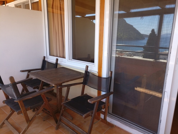 Imagen de la habitación del Hotel Thetis. Foto 17