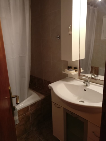 Imagen de la habitación del Hotel Thetis. Foto 18