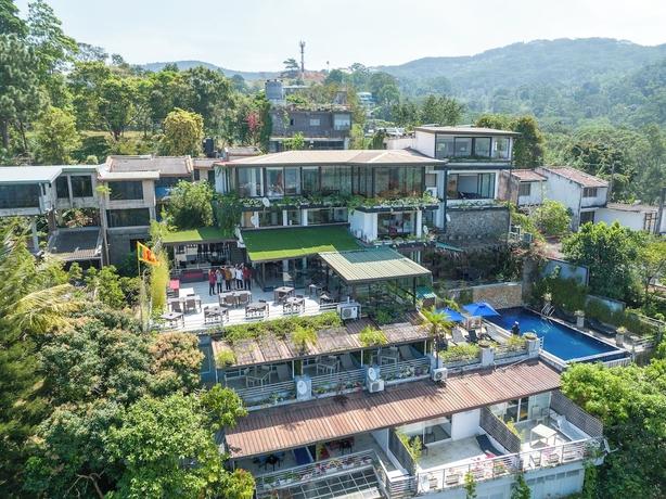 Imagen general del Hotel Theva Residency. Foto 1
