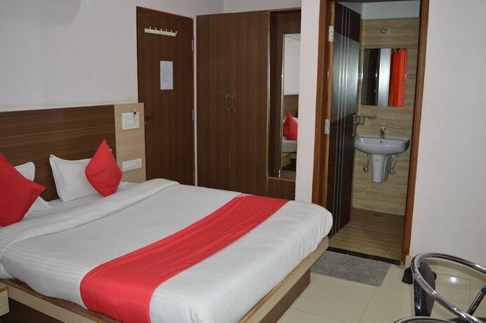 Imagen de la habitación del Hotel Thikana Palace. Foto 2