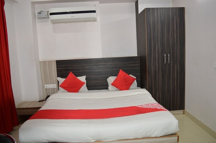 Imagen de la habitación del Hotel Thikana Palace. Foto 5