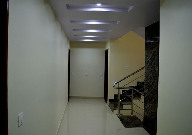 Imagen de los interiores del Hotel Thikana Palace. Foto 18