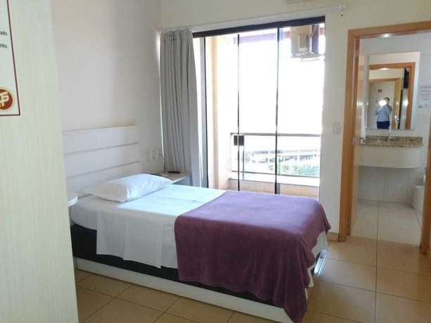 Imagen de la habitación del Hotel Thile Park. Foto 10