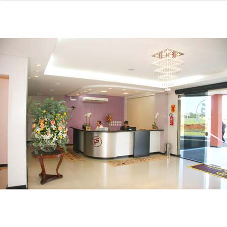 Imagen de los interiores del Hotel Thile Park. Foto 17