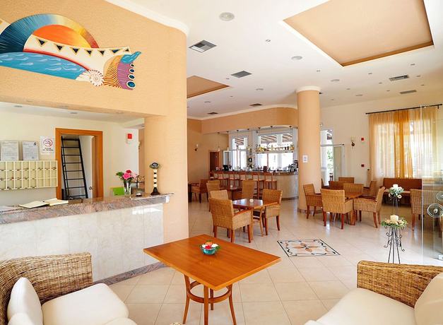 Imagen de los interiores del Hotel Thinalos Aparthotel. Foto 17