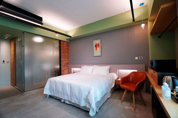 Imagen de la habitación del Hotel Thinker Hotel. Foto 13