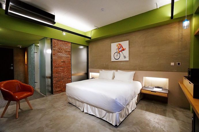 Imagen de la habitación del Hotel Thinker Hotel. Foto 15