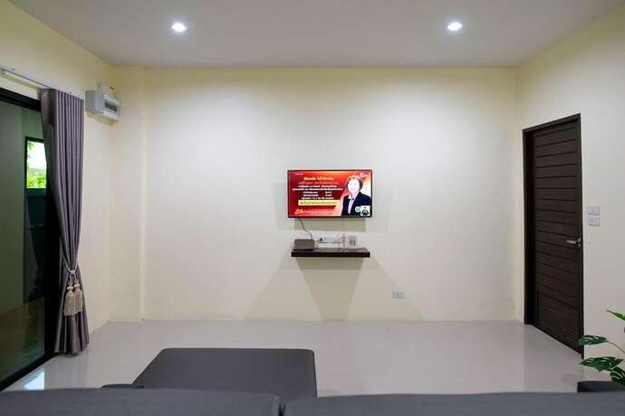 Imagen de la habitación del Hotel Thip Thip. Foto 33