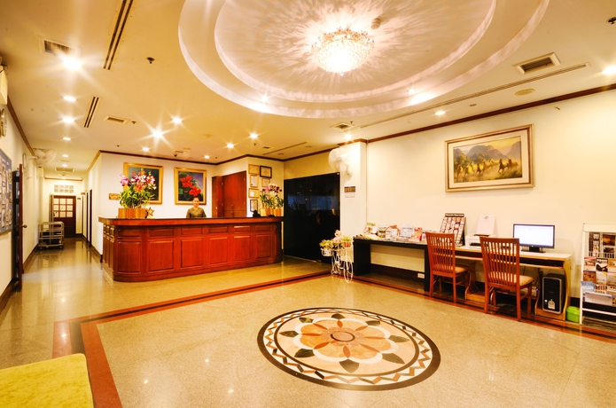 Imagen de los interiores del Hotel Thipurai City. Foto 12