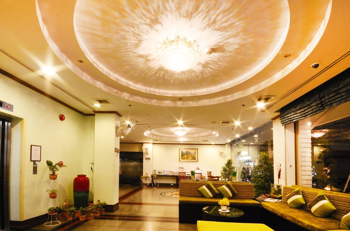 Imagen de los interiores del Hotel Thipurai City. Foto 13