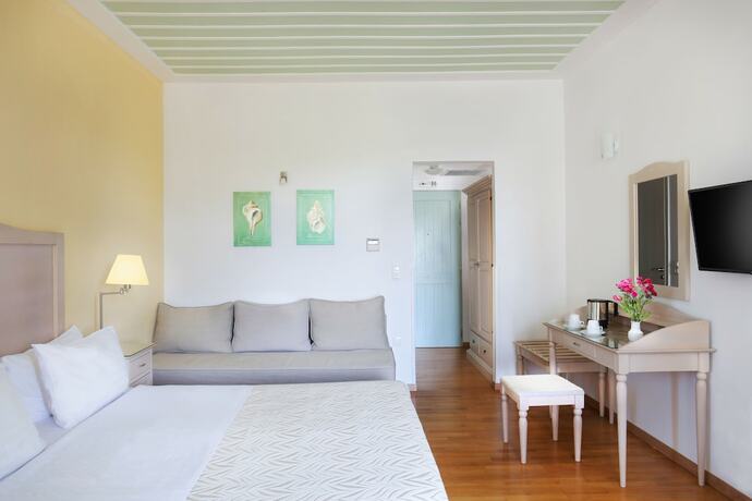 Imagen general del Hotel Thirides Beach Resort. Foto 4