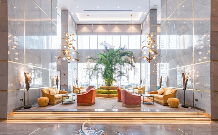 Imagen del bar/restaurante del Hotel Thirty Five Westbay Luxury Apartments. Foto 2